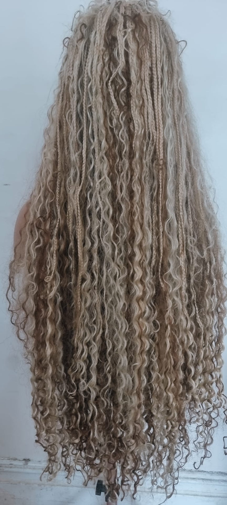 Teekayz 30-Inch Boho Wig – Color 613 with Color 30 Highlights