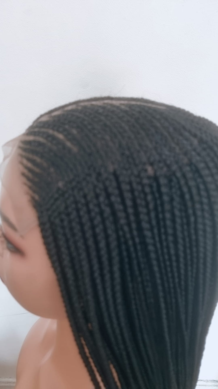 SleekCore Classic – 26” Middle Part Ghana Weave (Color 1)